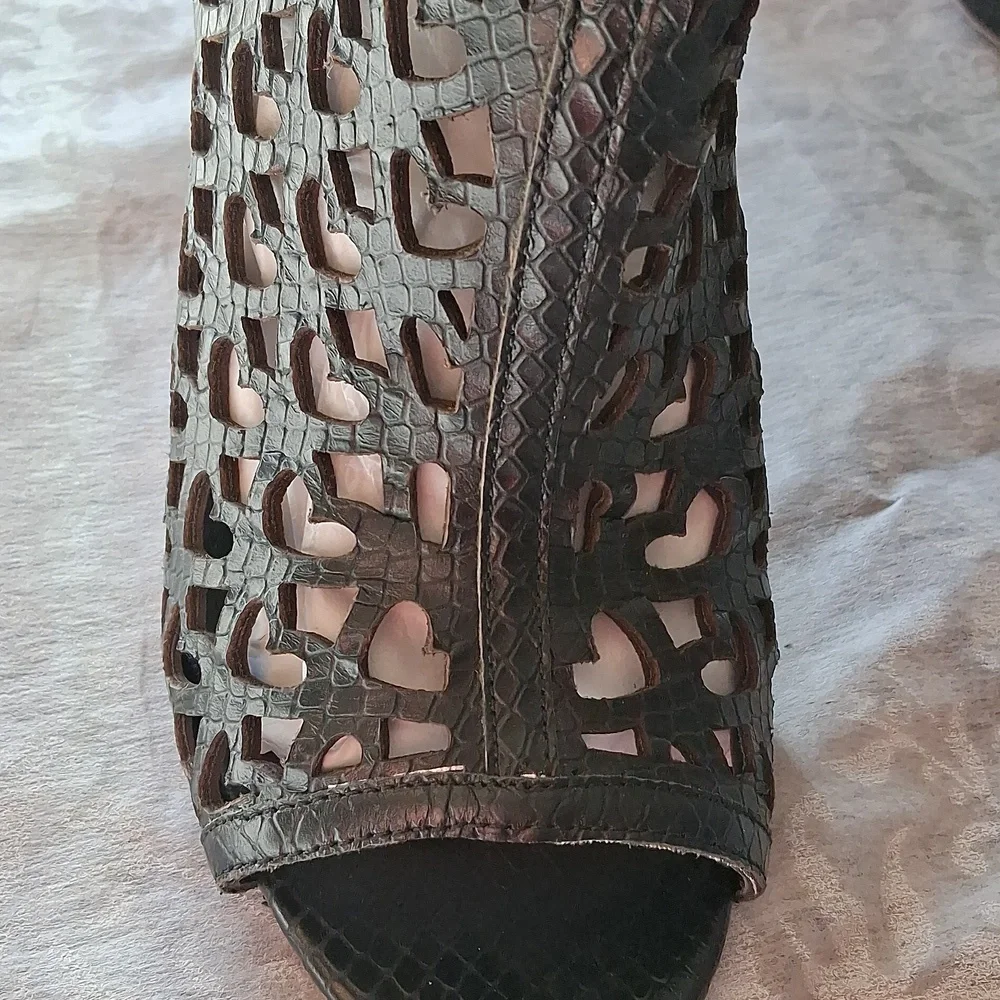 Alice And Olivia By Stacey Bendet Heels Size 40.5 - Picture 3 of 8